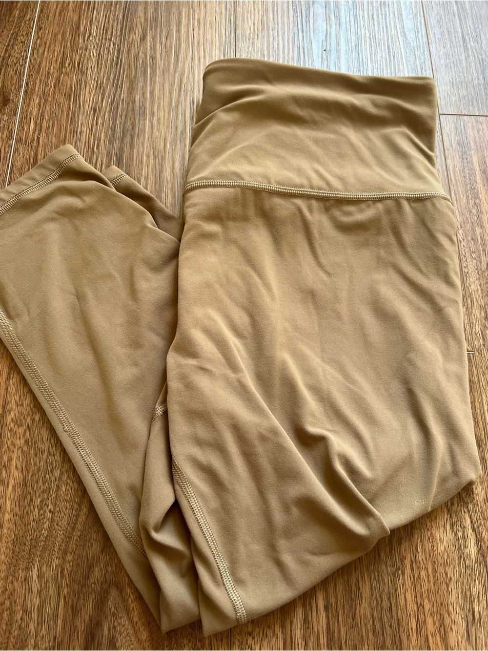 Athleta Tan High-Waist Performance Leggings Salutation Capri